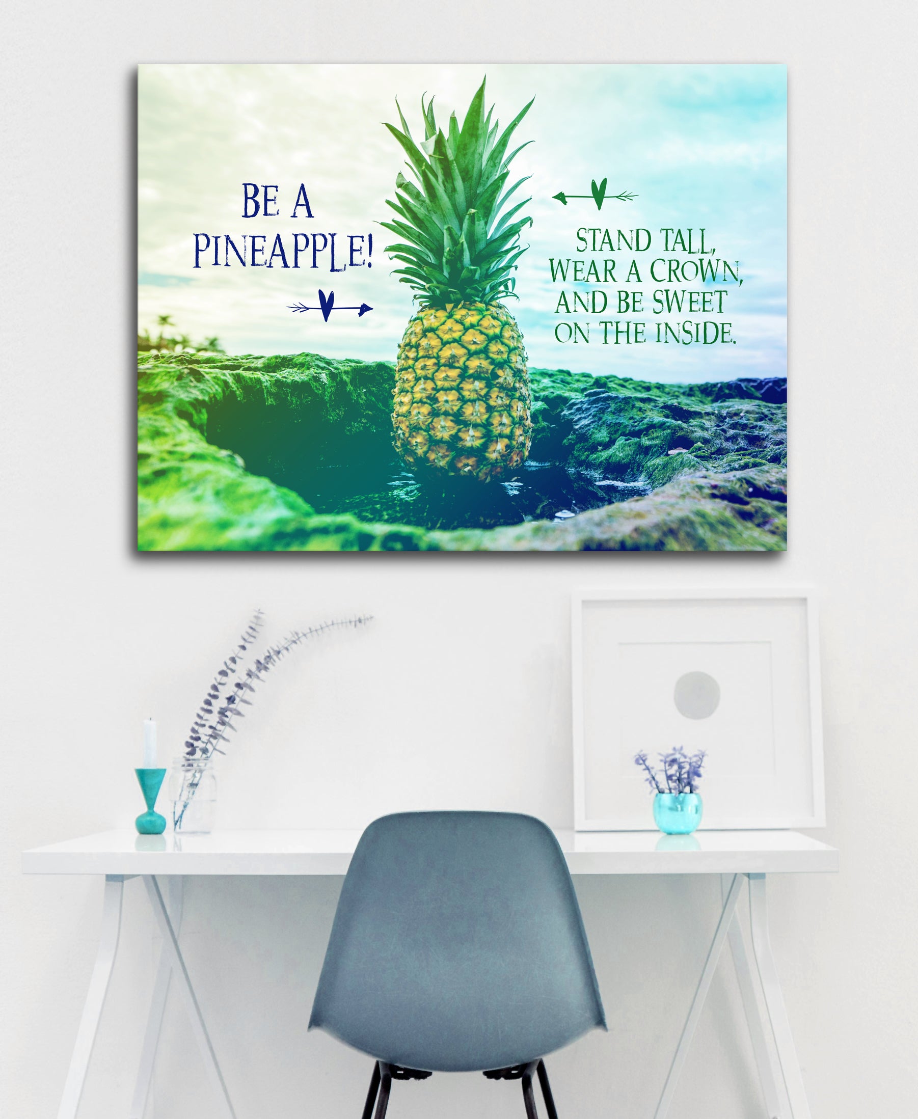 Limited-Time Offer! High-Quality Pineapple Wall Art with Wood Frame, Ready to Hang