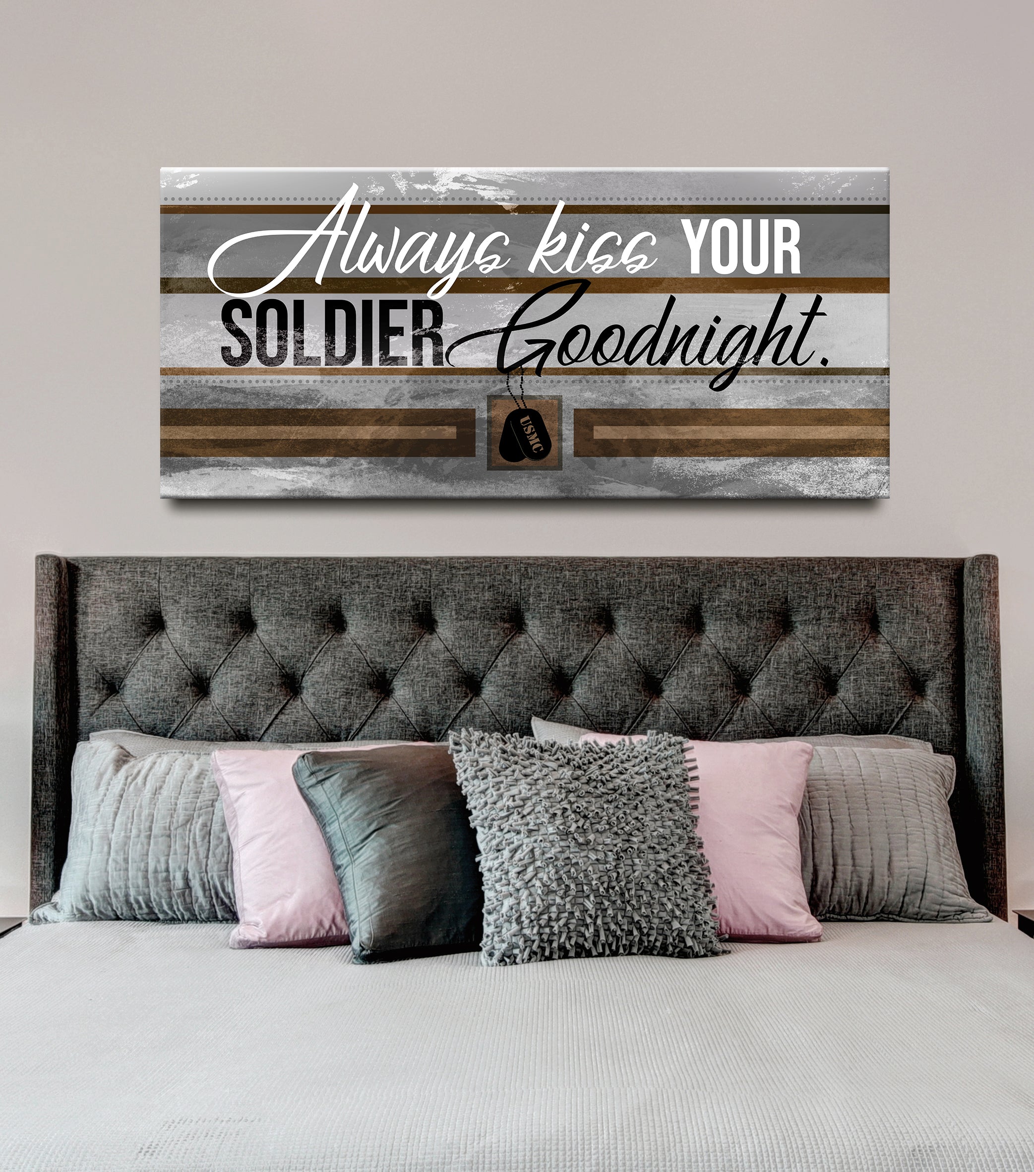 Exclusive Offer! Ready-to-Hang US Marine Soldier Wall Art with Wood Frame